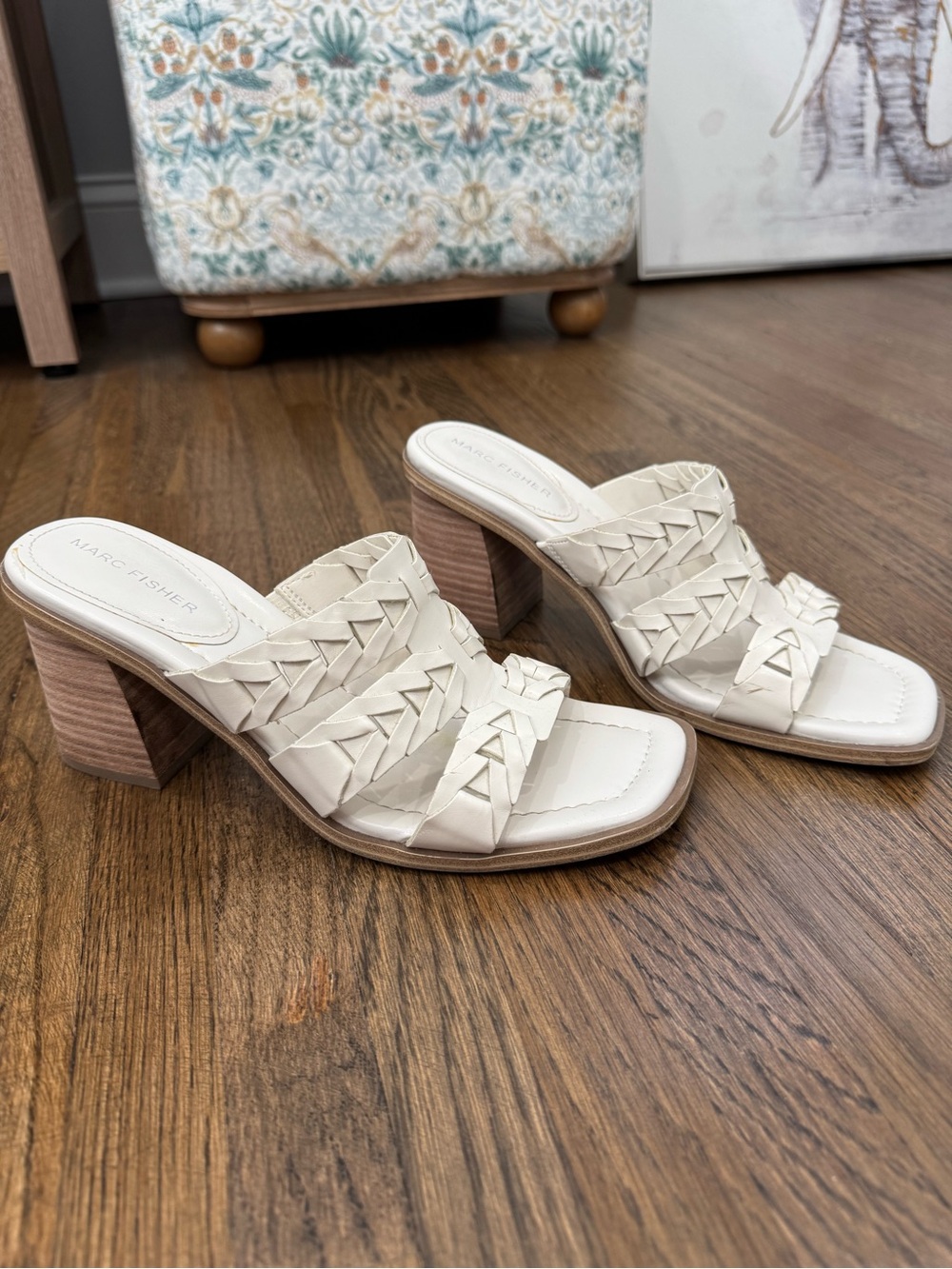 Marc Fisher White Slip on Sandal Size 8